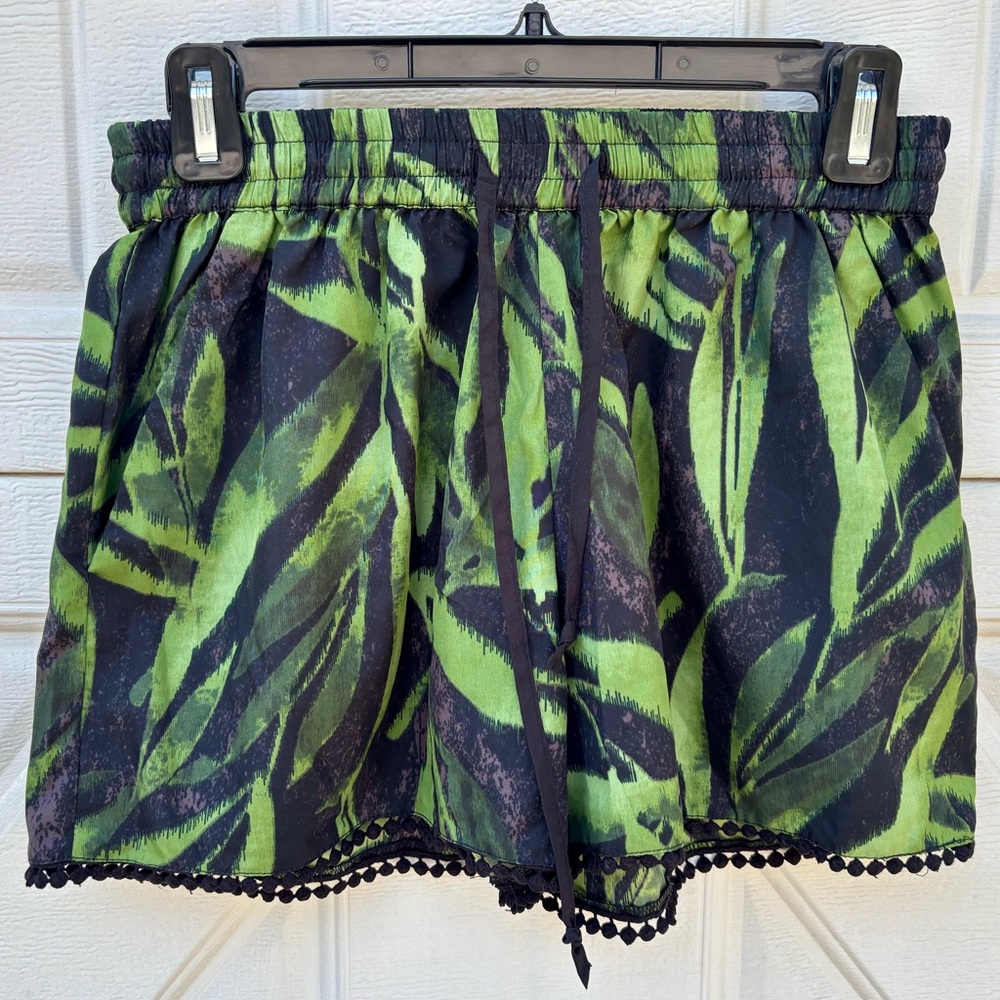 Reserved Tropical Print Shorts Small Pom Pom Trim Drawstring